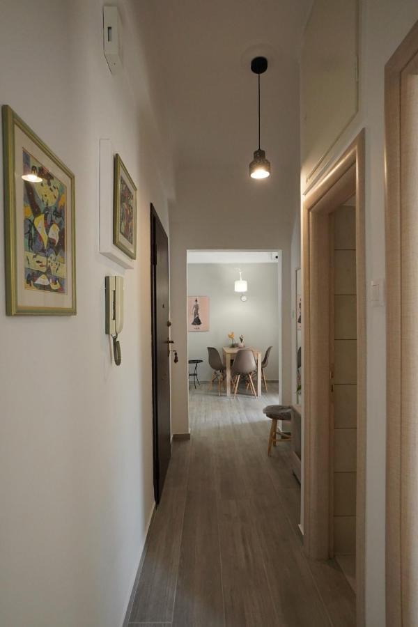 Athens Central Apartment 2 Mins To Metro 외부 사진